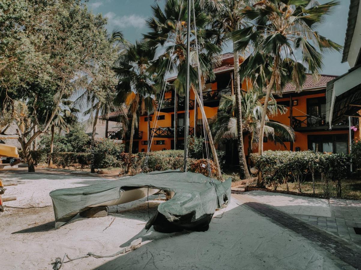 נונגווי Mnarani Beach Cottages מראה חיצוני תמונה