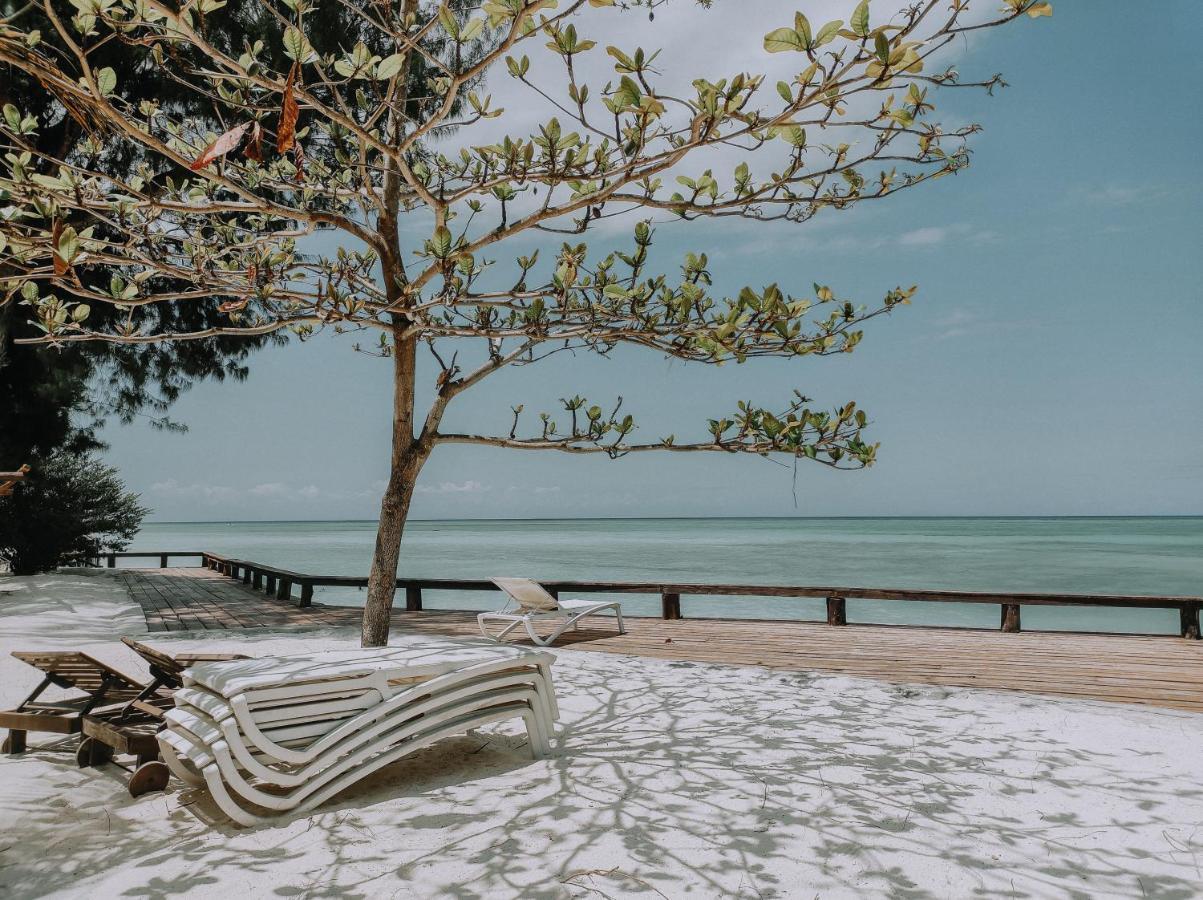 נונגווי Mnarani Beach Cottages מראה חיצוני תמונה