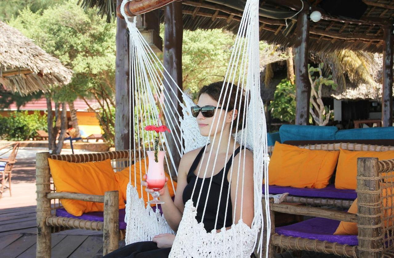 נונגווי Mnarani Beach Cottages מראה חיצוני תמונה