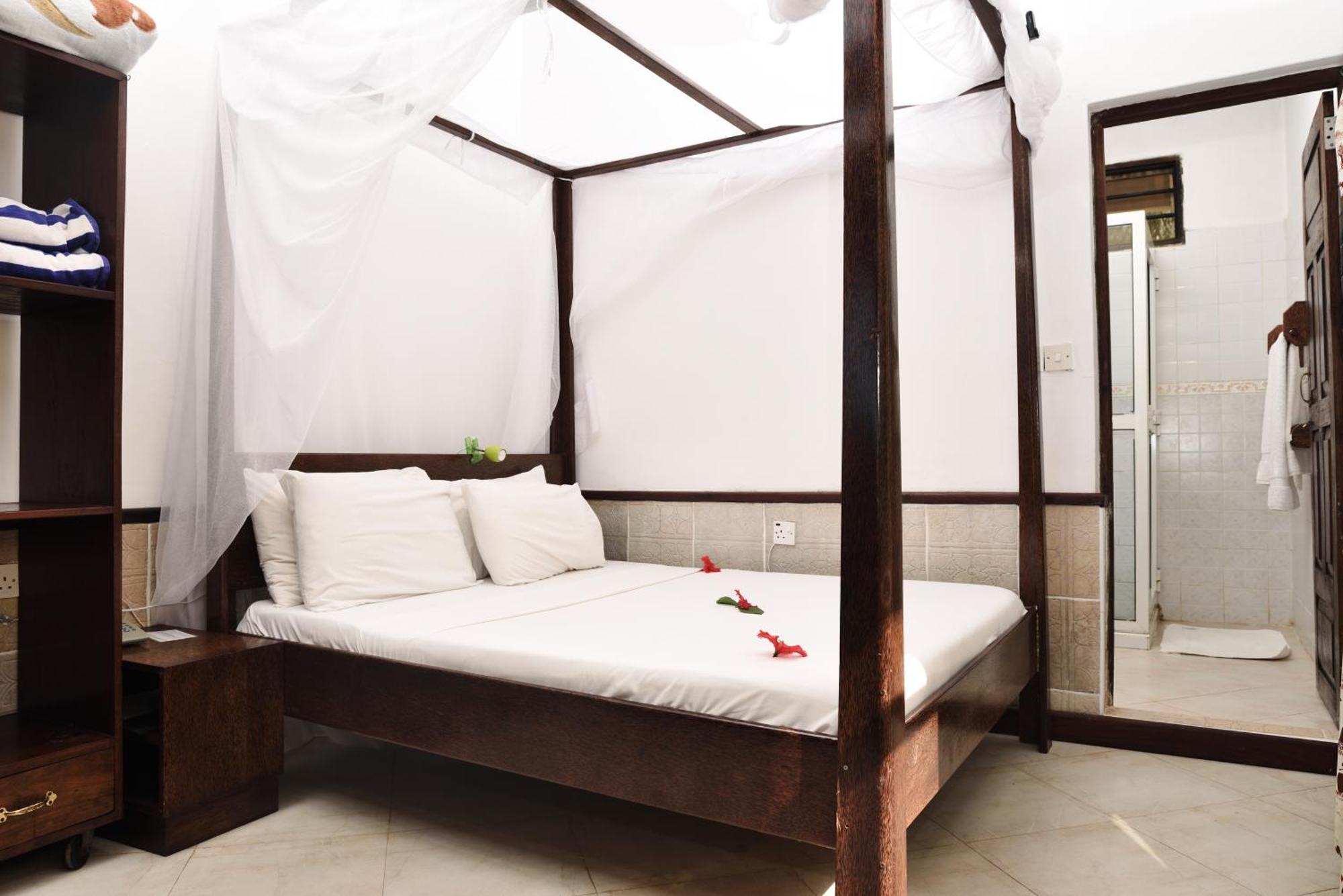 נונגווי Mnarani Beach Cottages חדר תמונה