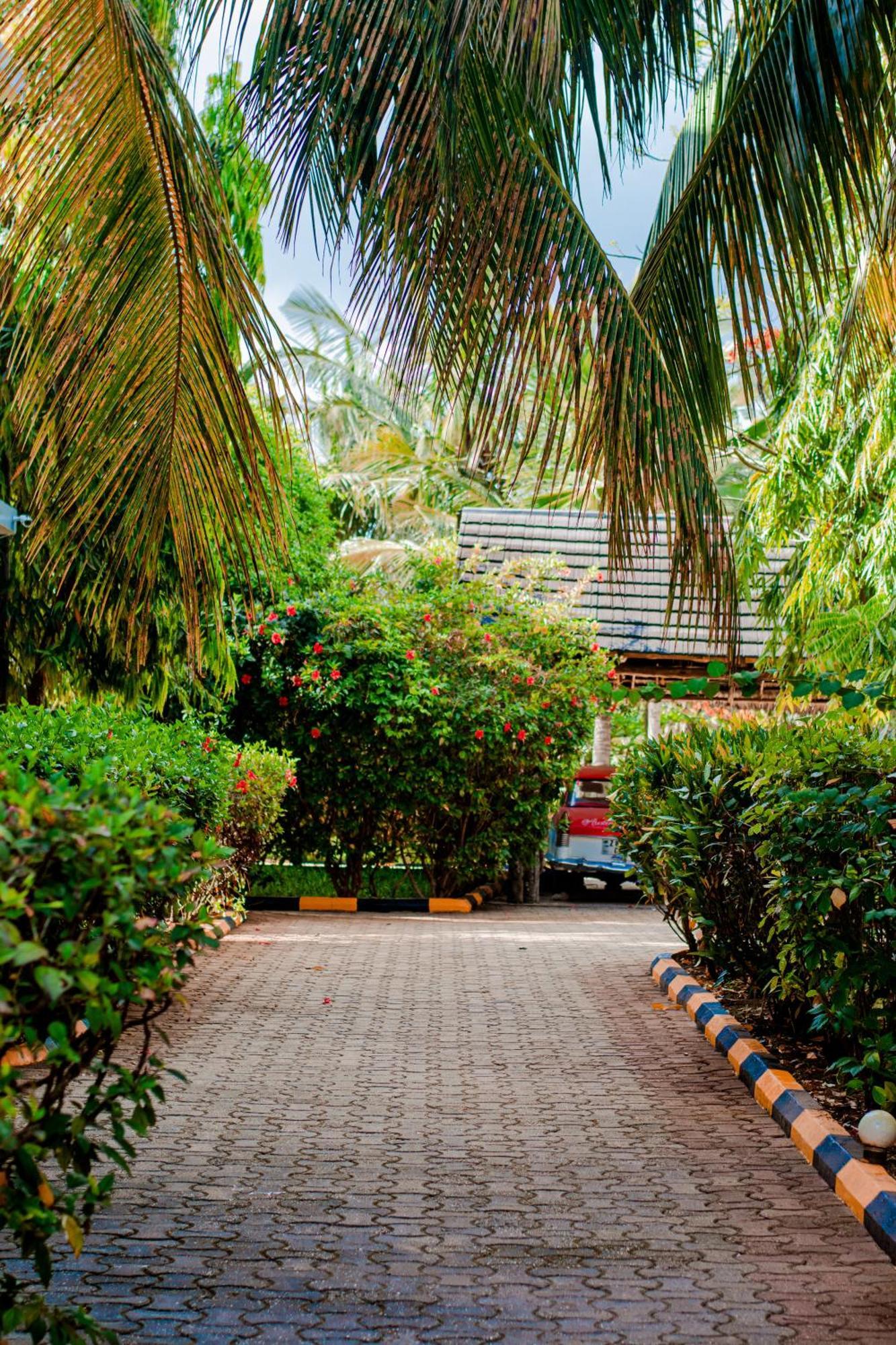 נונגווי Mnarani Beach Cottages מראה חיצוני תמונה