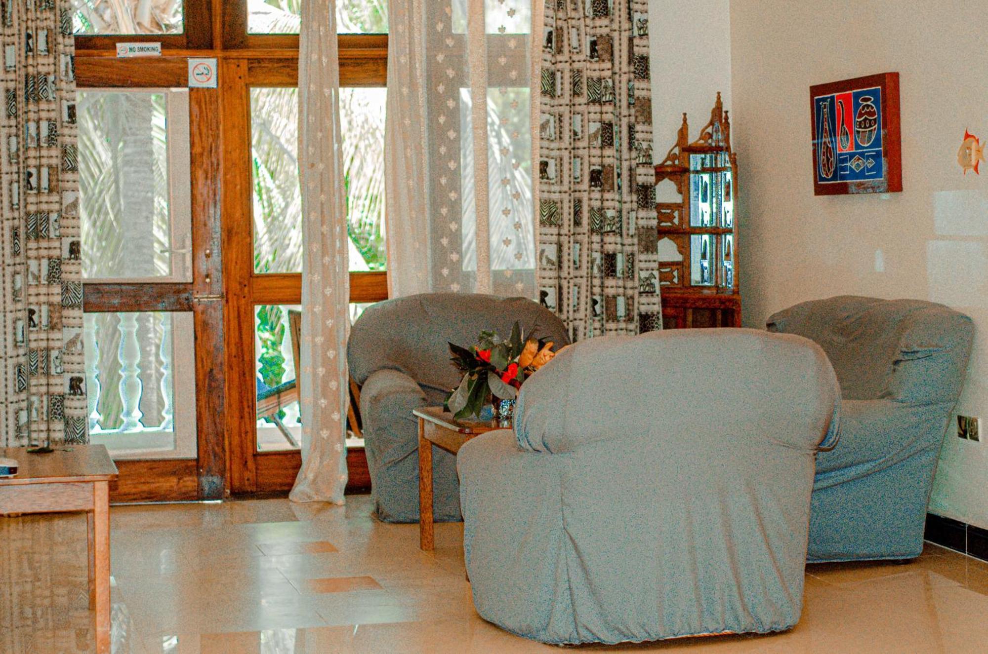 נונגווי Mnarani Beach Cottages מראה חיצוני תמונה