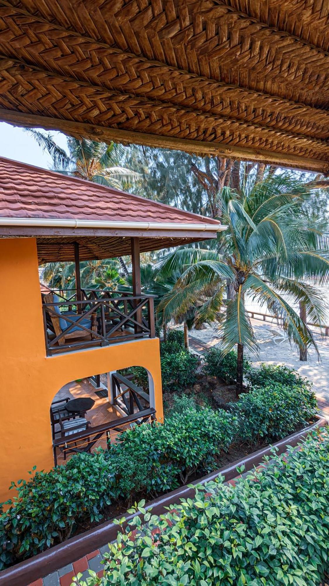 נונגווי Mnarani Beach Cottages מראה חיצוני תמונה