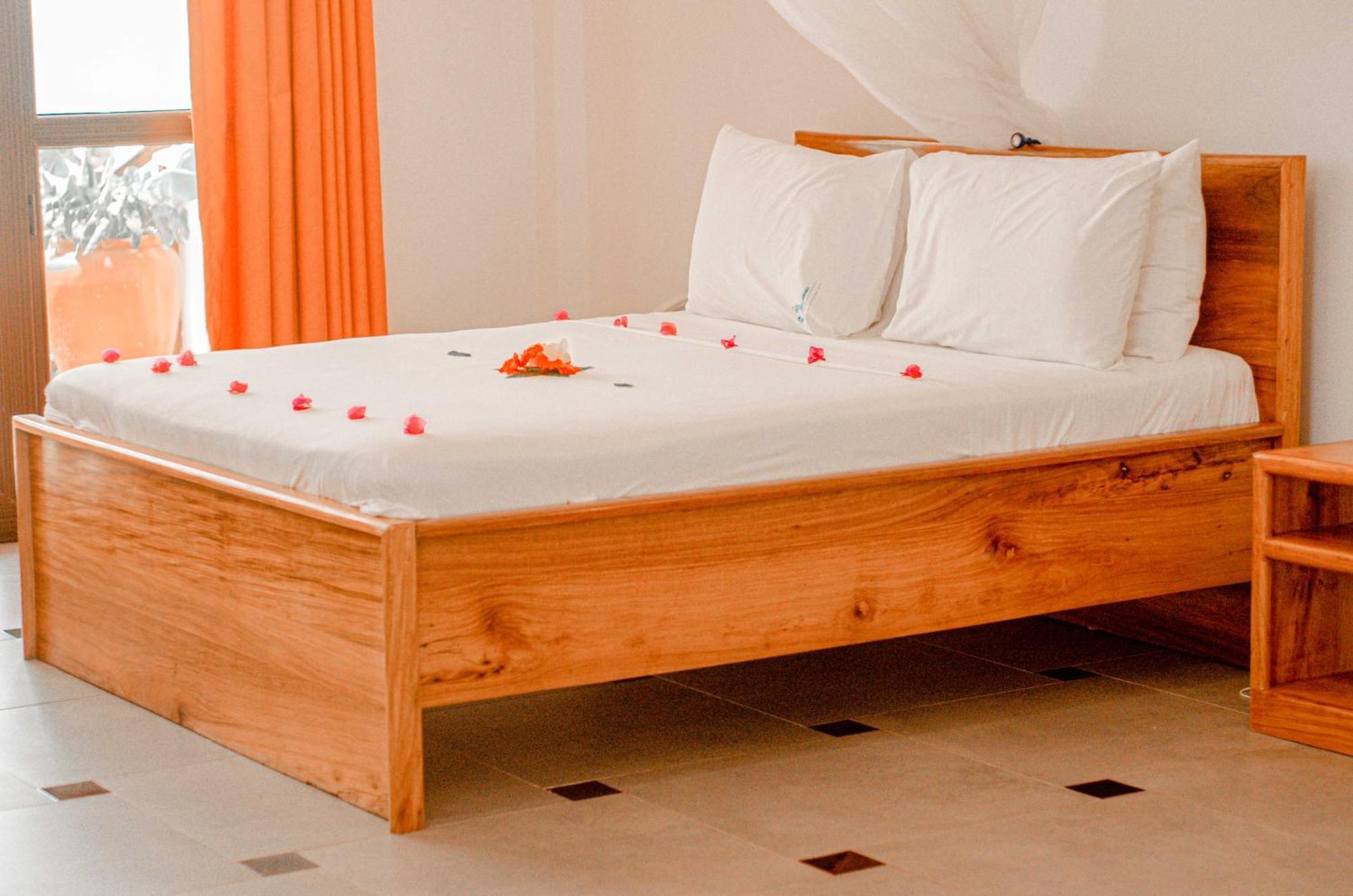 נונגווי Mnarani Beach Cottages מראה חיצוני תמונה