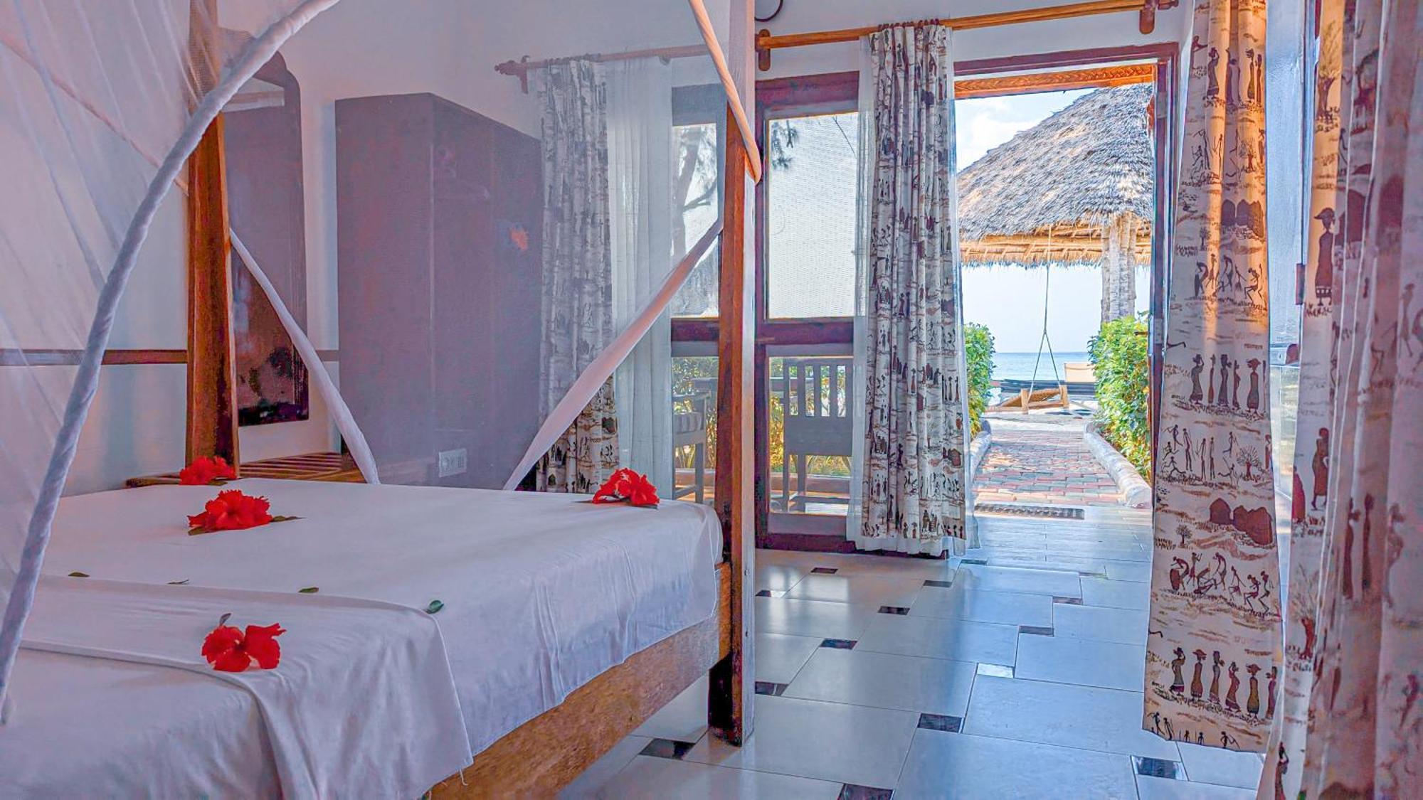 נונגווי Mnarani Beach Cottages מראה חיצוני תמונה